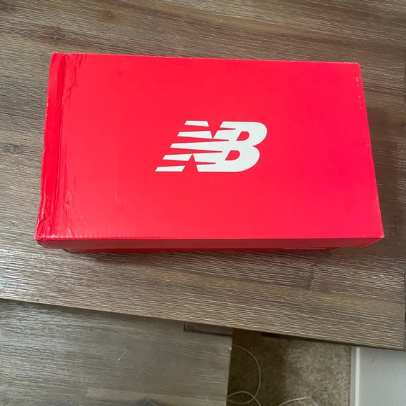 New Balance sneakers - Picture 6 of 6